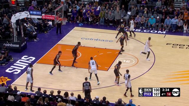 进攻势头依旧没有停止 欧文急停后仰干拔美如画