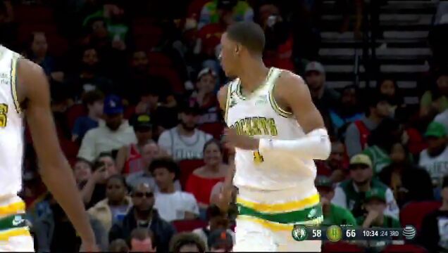 NBA常规赛：凯尔特人vs火箭第3节中文解说回放
