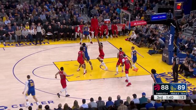 X因素挺身而出！库明加4记三分改变局面