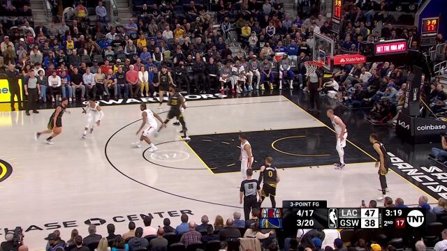 配合天衣无缝！克莱瞒天过海击地妙传助飞格林上篮得手