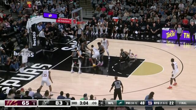 就是这么强硬！乐福自抛自抢霸气补篮