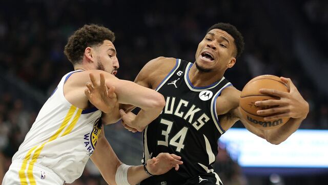 勇士111-128雄鹿 雄鹿兵不血刃主场大胜勇士