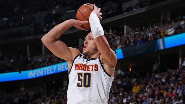 戈登vs魔术集锦 13中9砍下全队最高分25分8篮板5助攻