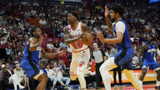 魔术vs热火精华回放 老将哈斯勒姆全场砍下24分上演空接暴扣