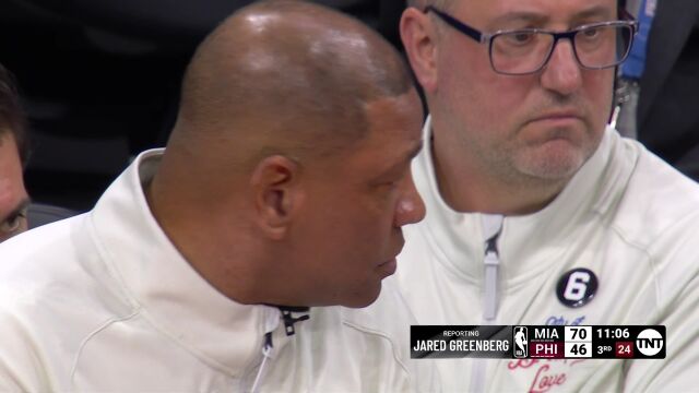NBA常规赛：热火vs76人第3节英文原声回放
