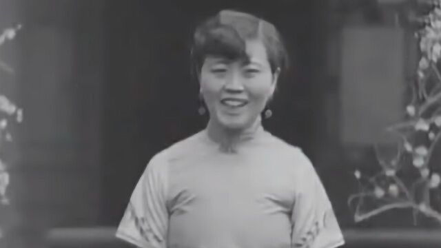 89年前上海时装秀!时髦女郎用流利英文介绍每款服装