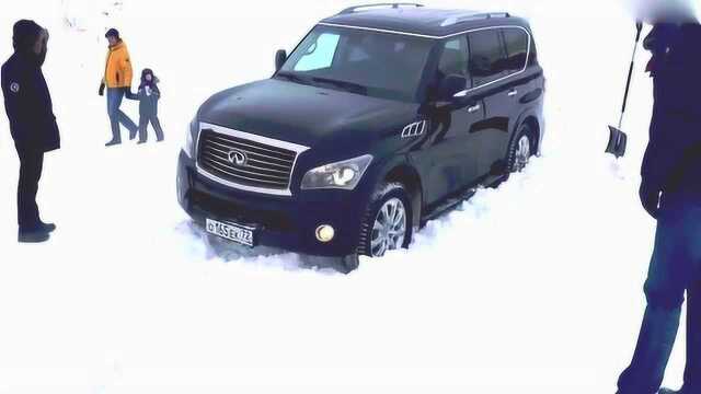 英菲尼迪QX56深雪越野测试