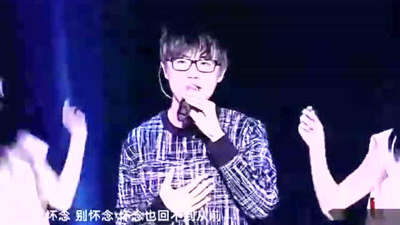 许嵩尖叫之夜南京演唱会素颜粉丝大合唱太激动了