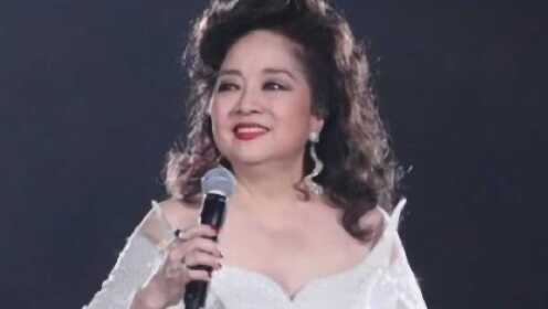 徐小凤《风的季节》超级好听! - 腾讯视频