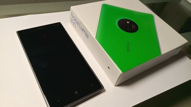 诺基亚Lumia830开箱,演示常用软件和大型游戏