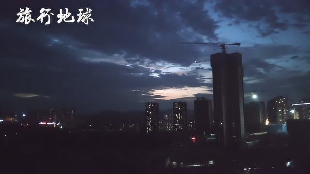 谁说熟悉的地方没有风景?一起来看,宛如油画的超美城市夜空!