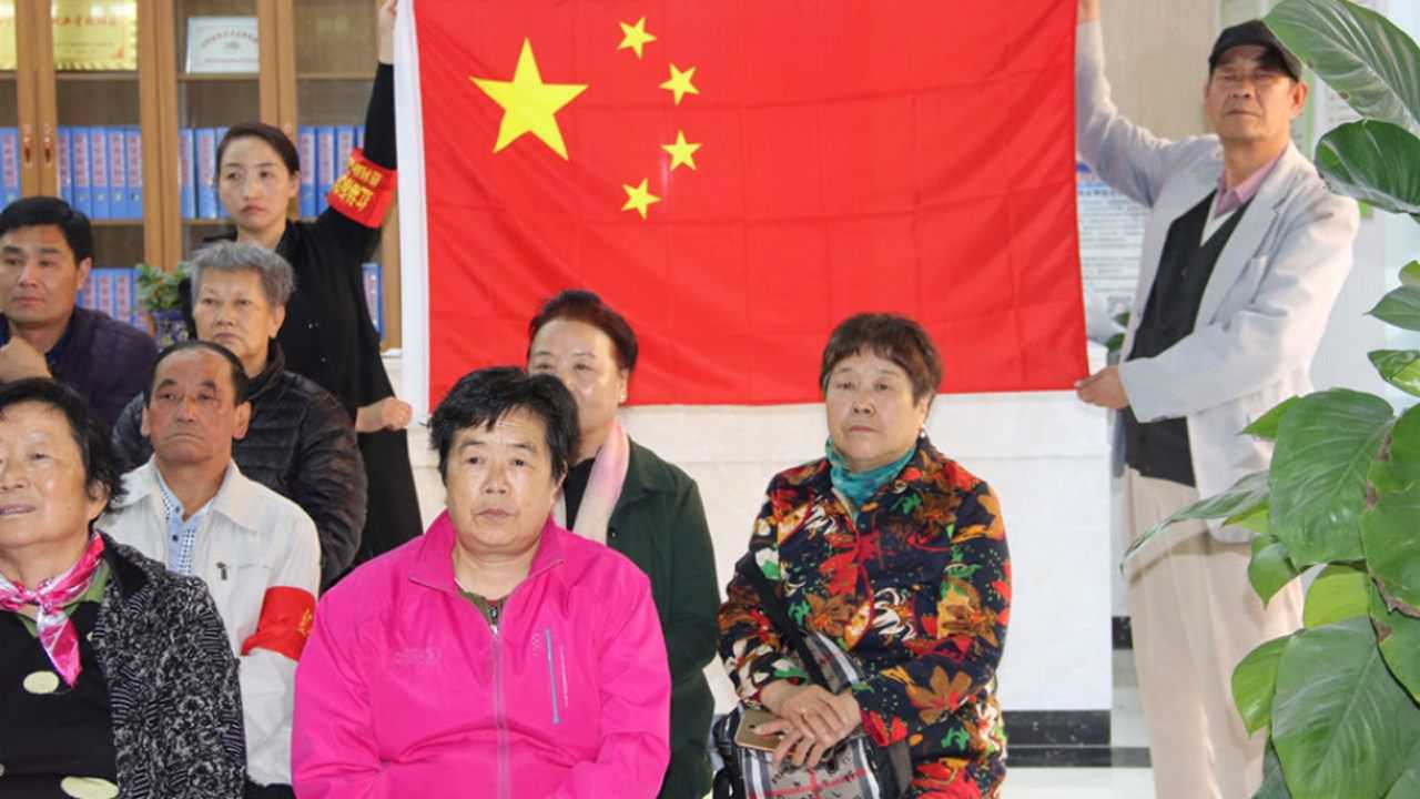 西宁北商业巷社区集中收看国庆阅兵,赞歌献祖国!腾讯视频