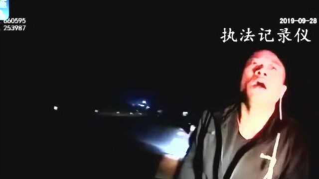 利川:司机高速上突然犯病,民警开通绿色通道暖心护送