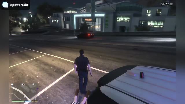 LSPDFR:警察模拟,菜鸟警员路边亮警遭遇打架,最后成功处置.