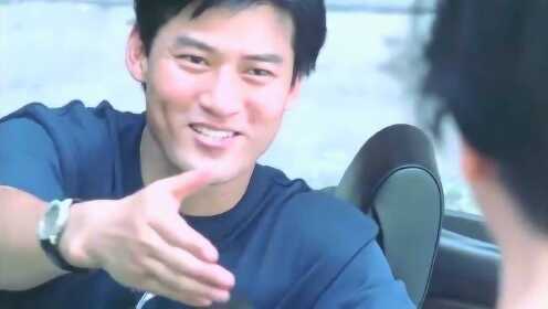 开豪车，女友一共才走不到10秒钟，这撩妹速度也太快了吧