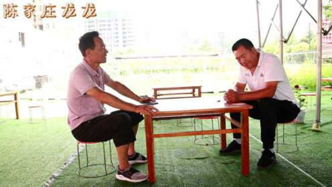 为2万元龙龙爸心中烦闷无奈找亲家诉苦水清官难断家务事啊