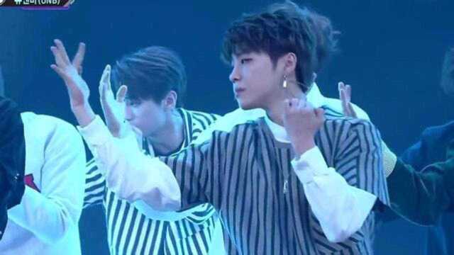 实力新男团UNB《Feeling》180426现场版,霸气舞蹈帅到爆