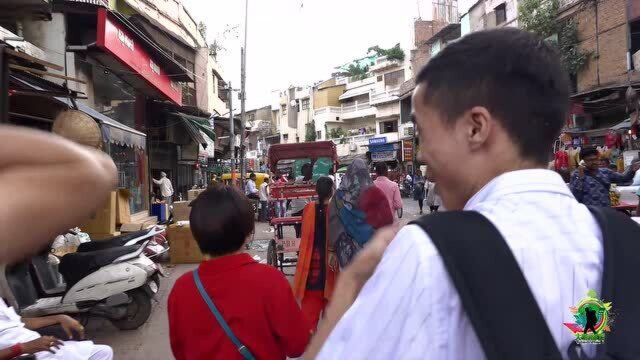 防不胜防!在印度旅游,当地人各种套路,一不留神就被坑