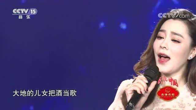 钟丽燕演唱《乌兰巴托之夜》,歌声甜美,悦耳动听