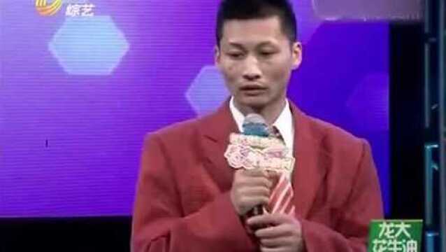 王文艺演唱《梨花颂》,台上说着说着,哭的像个三岁的小孩!