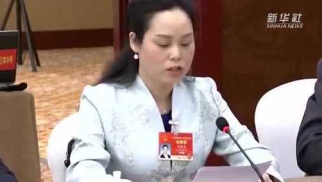 新华社评论员:从全国两会读懂中国式民主