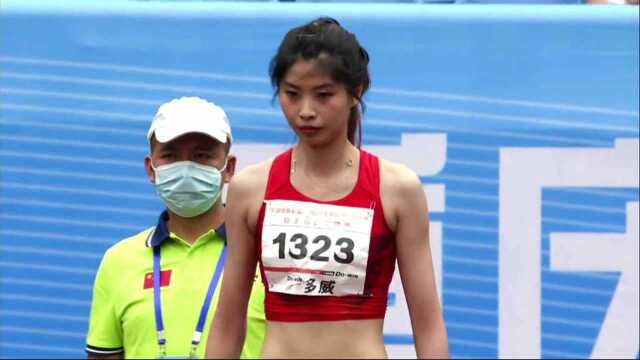 女子跳高决赛邵雨琪,以1米84夺得冠军,中国女子的爆发力可是很大的!