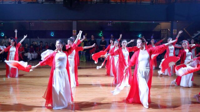 衡阳市笑冰艺术团3周年庆典会演:大型开场舞《祖国不会忘记》