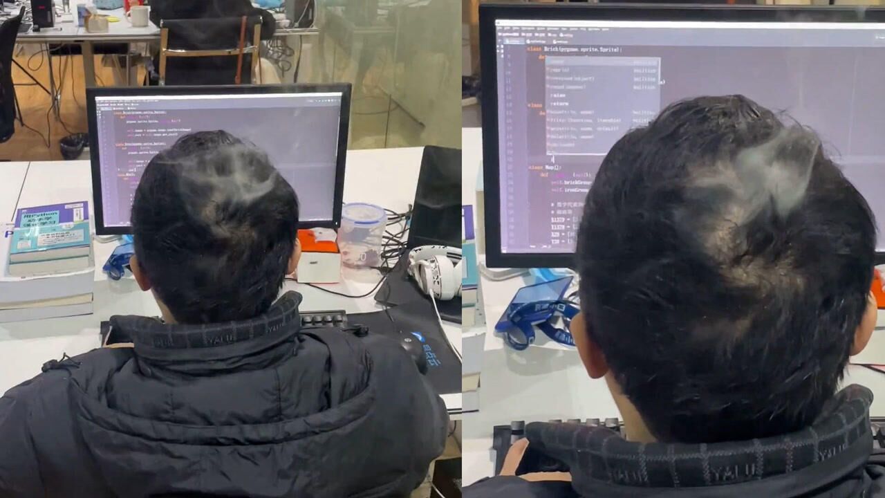 程序员写程序时头顶冒烟,白烟缭绕向上缓慢腾起:CPU在燃烧