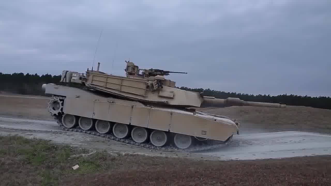 m1a1艾布拉姆斯坦克,实弹演习gopro视角