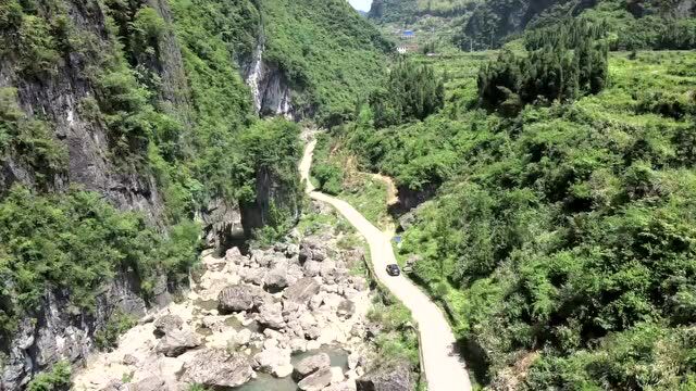 一群达人在梅山大峡谷玩出了新嗨法……