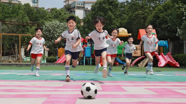 镇海庄市鑫隆幼儿园大三班毕业季