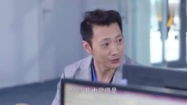 主妇:公司要裁员,经理安慰员工去看邮箱,结果被裁的是自己职场片