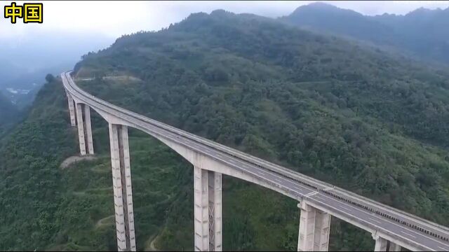 不同国家的高速公路:非洲高速原生态环境,中国高速公路太壮观了