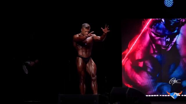 Urs Posing 2023 ARNOLD 阿诺经典赛