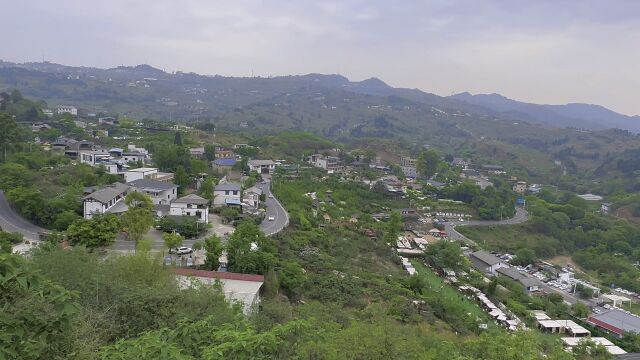 成都周边冷门景点徒步,钟家山,俯瞰龙泉山脉,太壮美