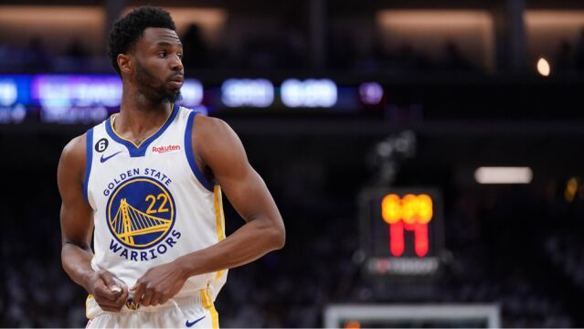 决定生死的一战！勇记：维金斯昨日赛后明显非常痛苦 但表示他会带伤出战G6