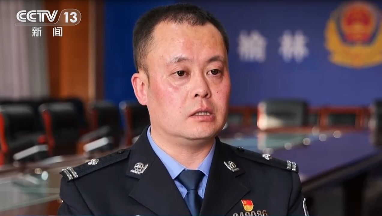 低俗主播缘何成了圈粉“网红”?随意谩骂侮辱网友增加直播热度