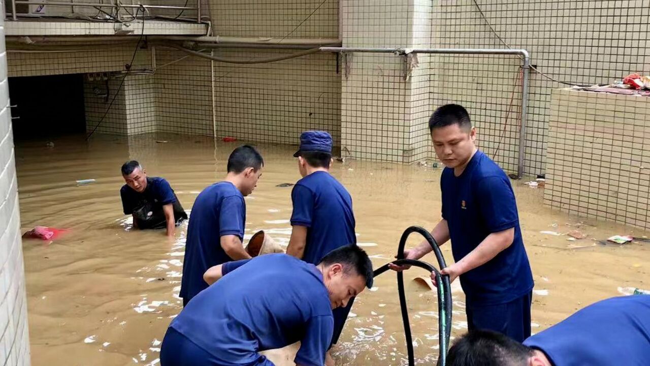 暴雨致广宁、怀集内涝,肇庆森林消防连续奋战12小时排涝