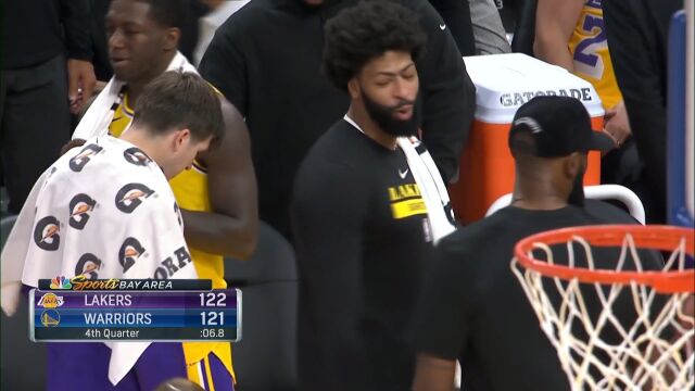 NBA季前赛：湖人vs勇士第4节中文解说回放