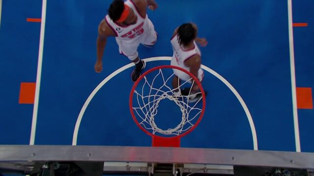 打你一个措手不及 丁威迪突然加速拉杆上篮打成2+1