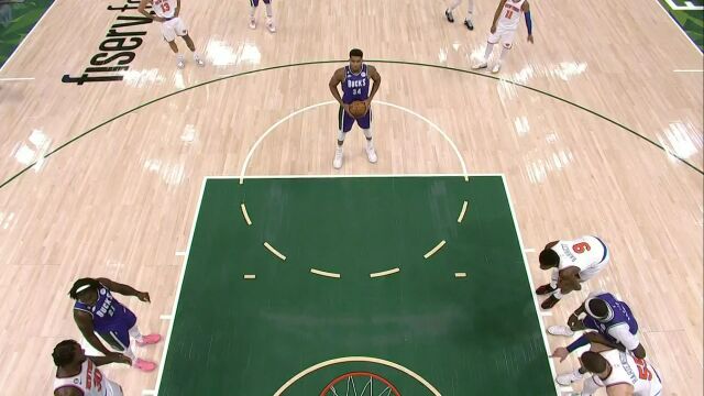 NBA常规赛：尼克斯vs雄鹿第3节英文原声回放