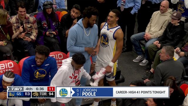 精妙二人转表演十分到位 汤普森助卢尼一臂之力打成2+1