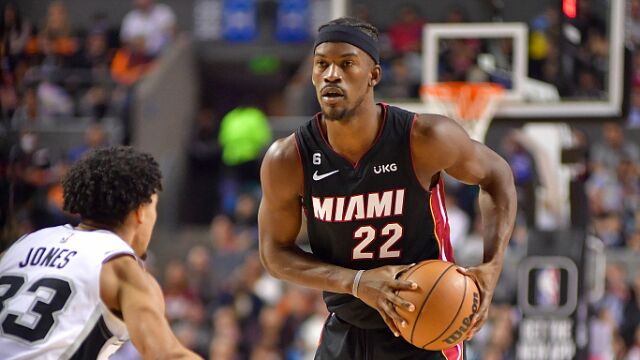 热火111-101马刺 热火末节发力一鼓作气击败马刺