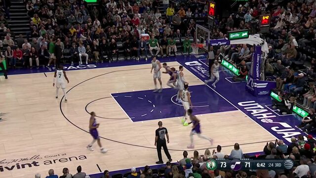 身高臂展全面碾压 马尔卡宁无视怀特双臂暴扣