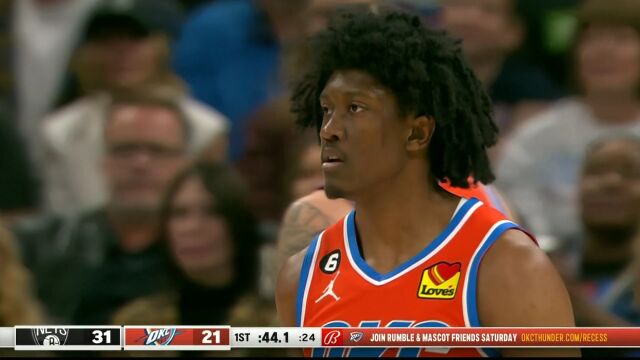 拧着身子就起飞了！杰伦-威廉姆斯一步登天扣篮打成2+1