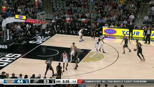 NBA常规赛：尼克斯vs马刺第2节中文解说回放