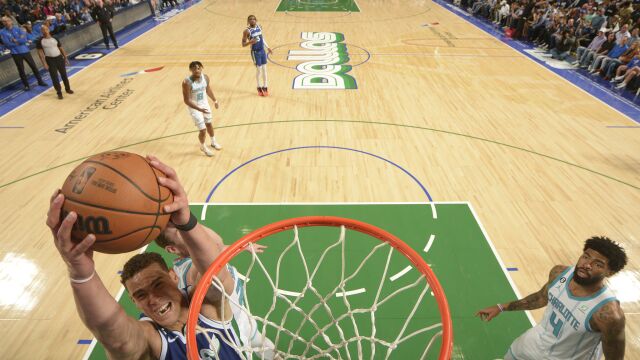黄蜂117-109独行侠 黄蜂全队今日状态绝佳 史密斯关键三分手刃旧主