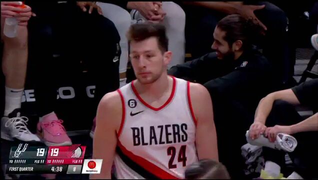 NBA常规赛：马刺vs开拓者第1节中文解说回放