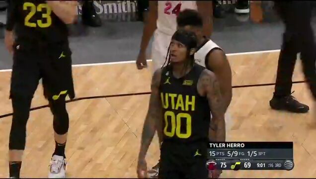 NBA常规赛：热火vs爵士第3节中文解说回放