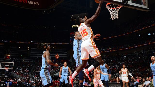 卡佩拉vs灰熊集锦 全场18+16死亡封盖捍卫禁区